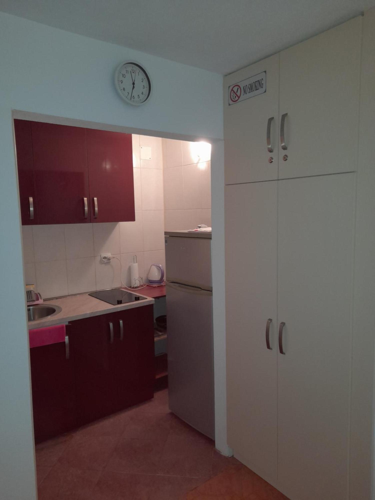 Apartments Kovacevic Petrovac Bilik gambar