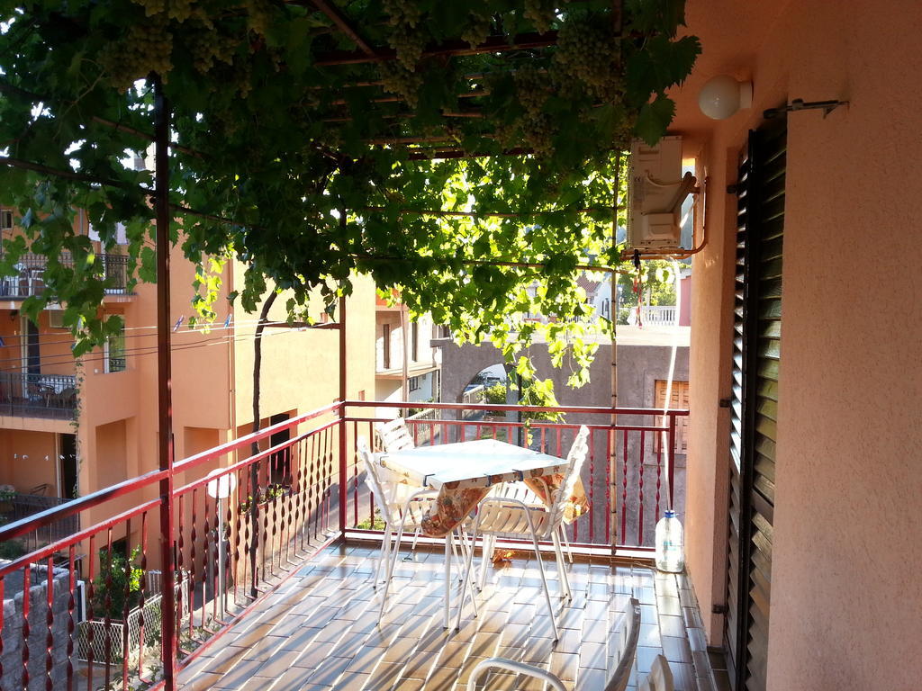 Apartments Kovacevic Petrovac Bilik gambar